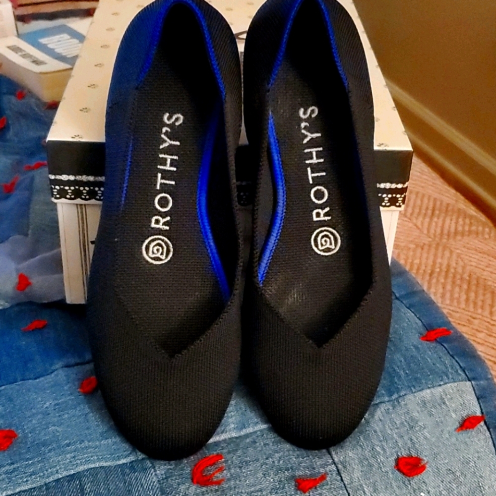 Rothy round toe black flats